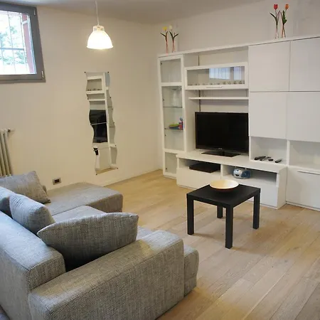 Loft Lombardini Lägenhet